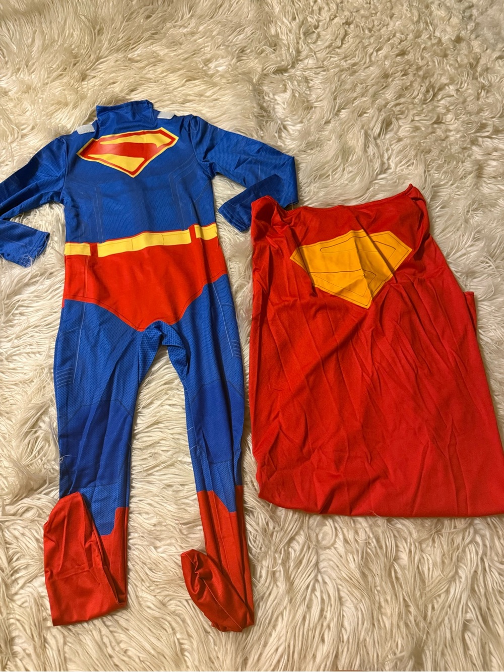 Boys Superman costume (D12)
